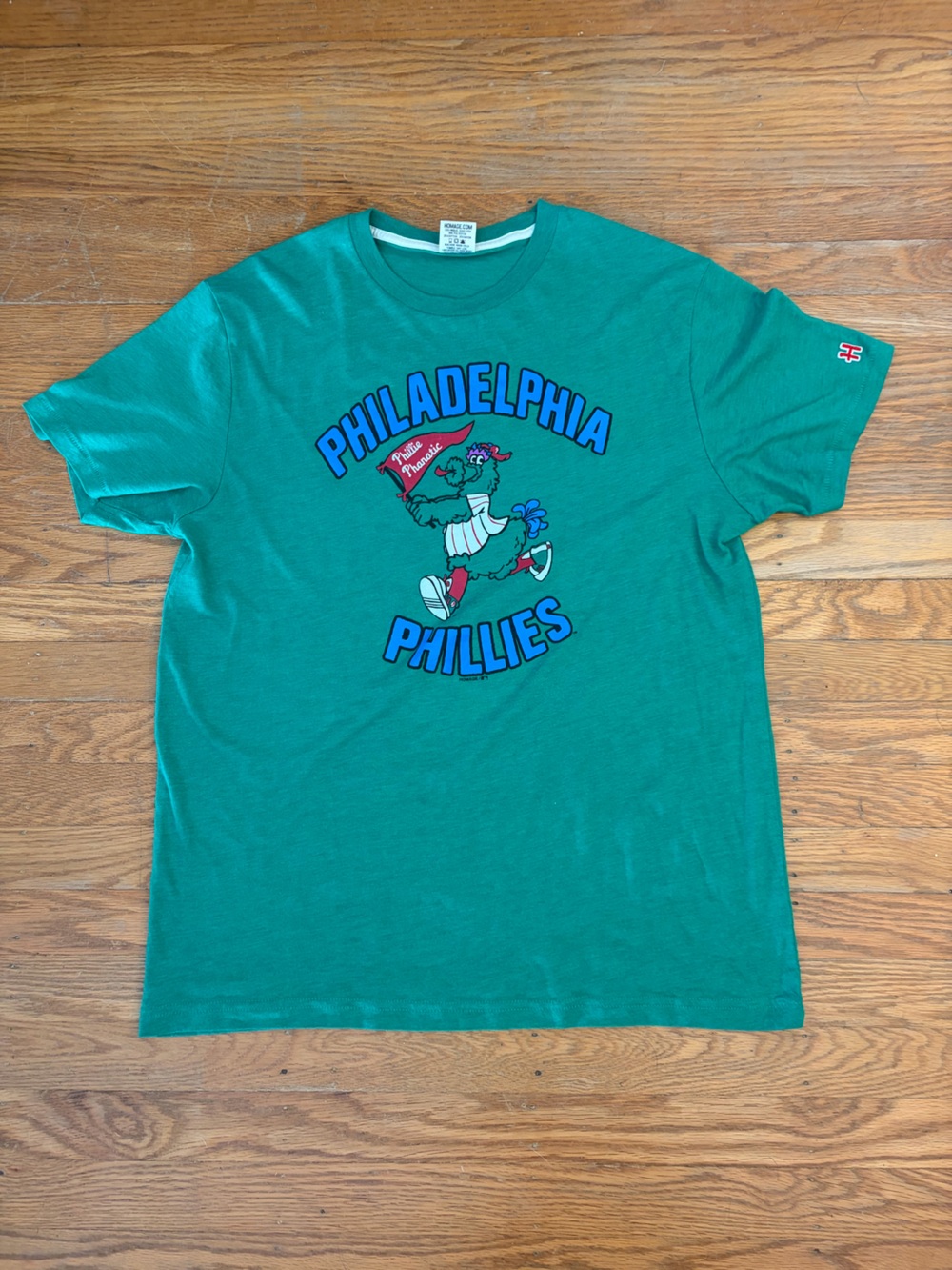Philadelphia Phillies Homage Tee - M